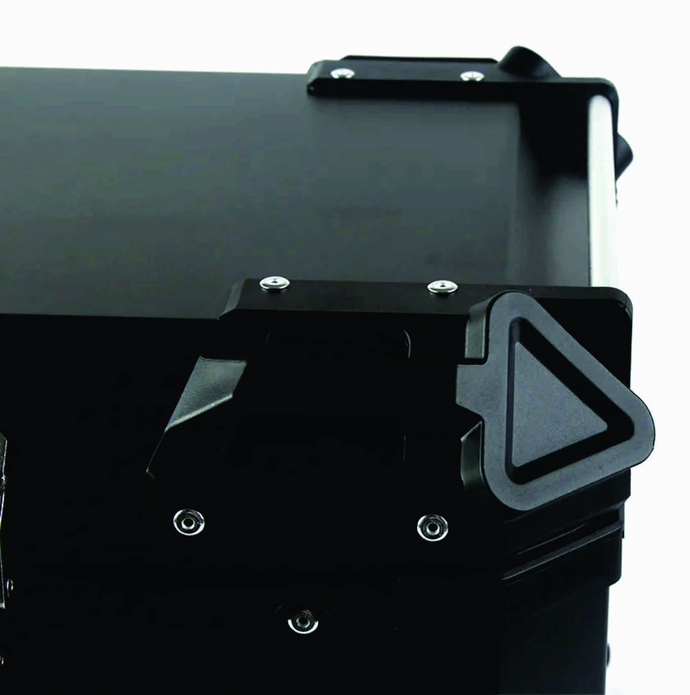 Baul 45 lts Negro c/anclaje incluido